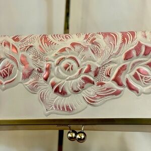 Patricia Nash "Bosa" Tooled Leather Metallic Kisslock Clutch w/ Chain Handle.